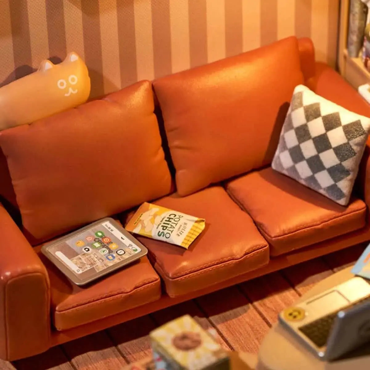 Cozy Living Lounge DIY Miniature House - Toys Quiz