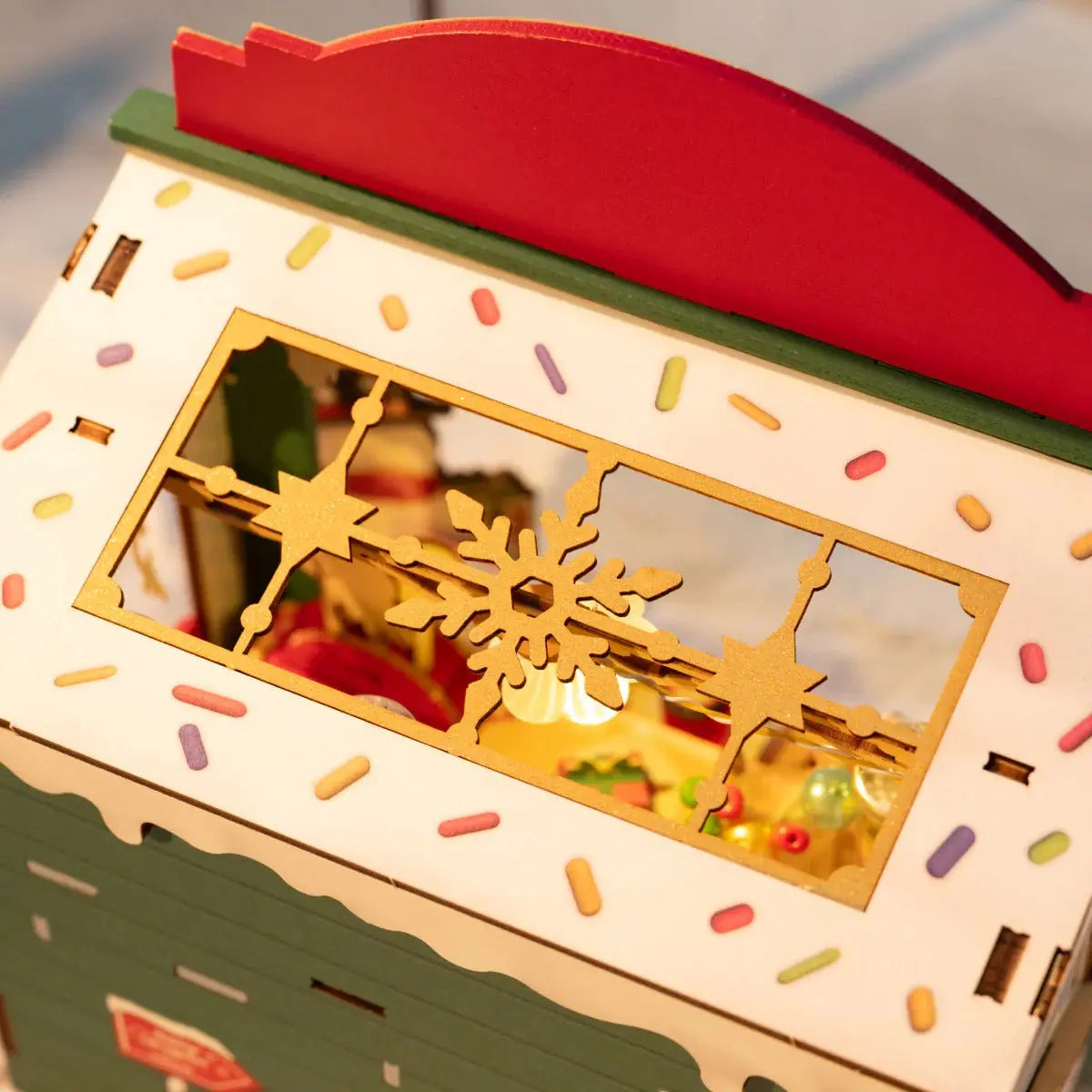 Rolife Christmas Candy Stand DIY Miniature House Toys Quiz