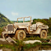 Armádní Jeep Scale Model 3D dřevěné puzzle - Toys Quiz