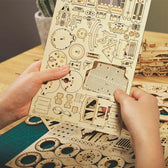Armádní Jeep Scale Model 3D dřevěné puzzle - Toys Quiz