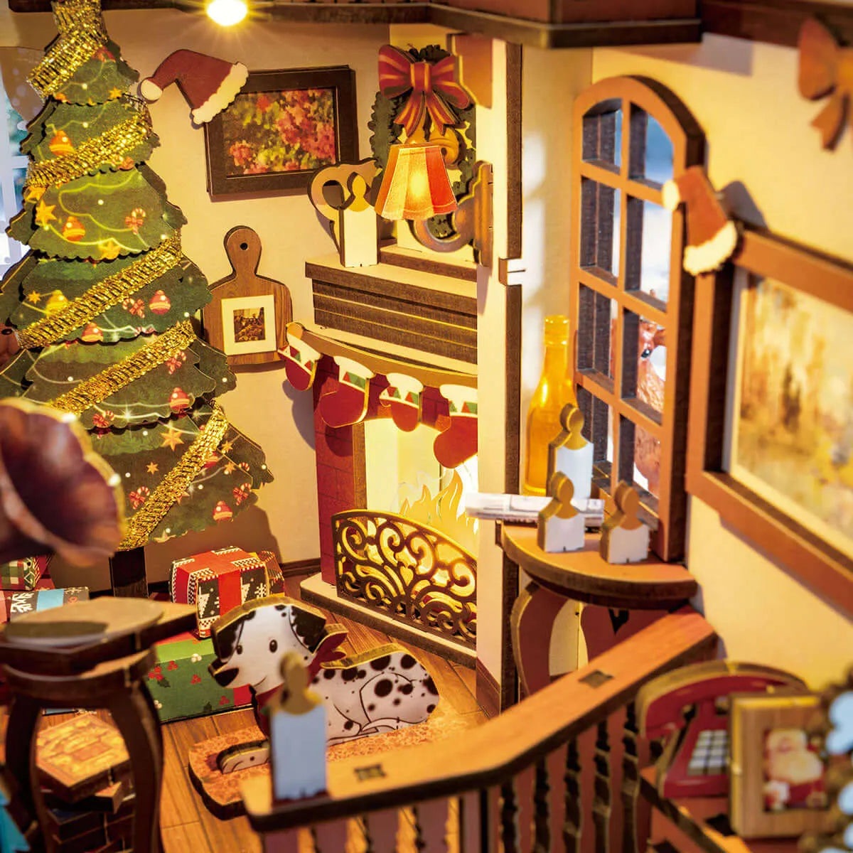 Christmas Indoor Scene DIY Book Nook TGC07 - Toys Quiz