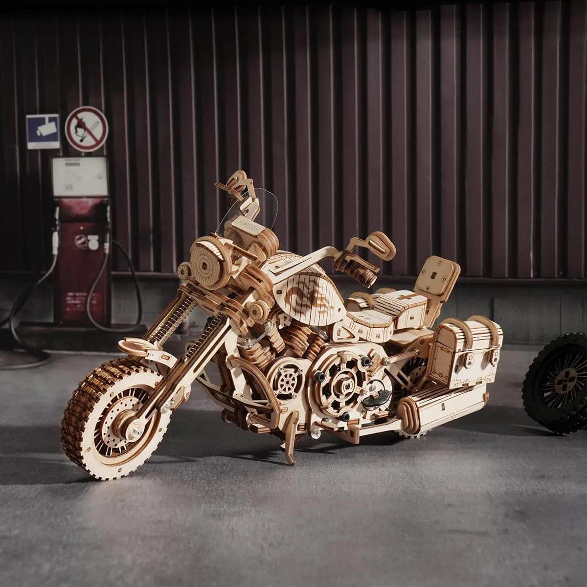 Cruiser Motorcycle 3D Wooden Puzzle - Toys Quiz