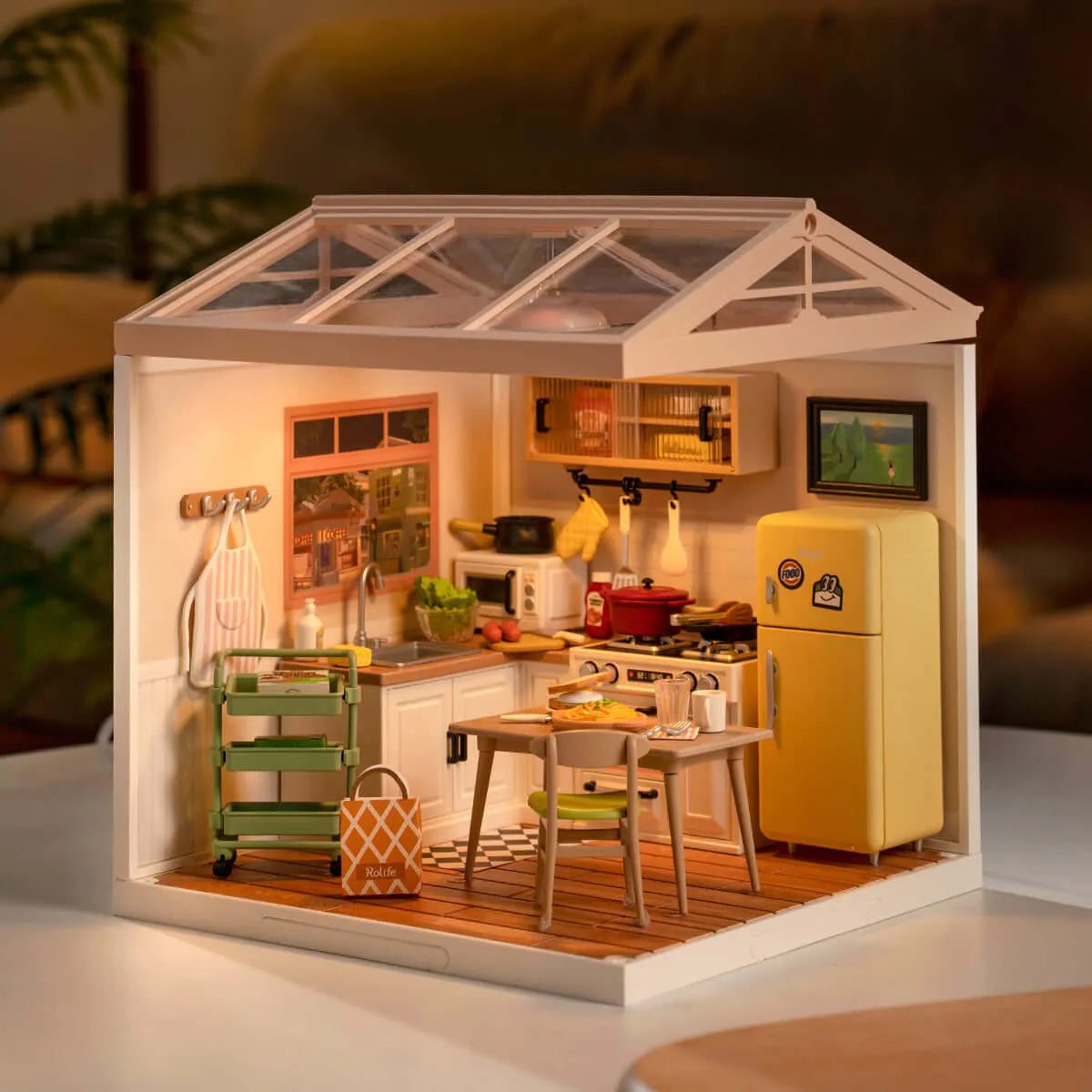 Assembled Happy Meals Kitchen DIY Miniature House with furniture - Toys Quiz