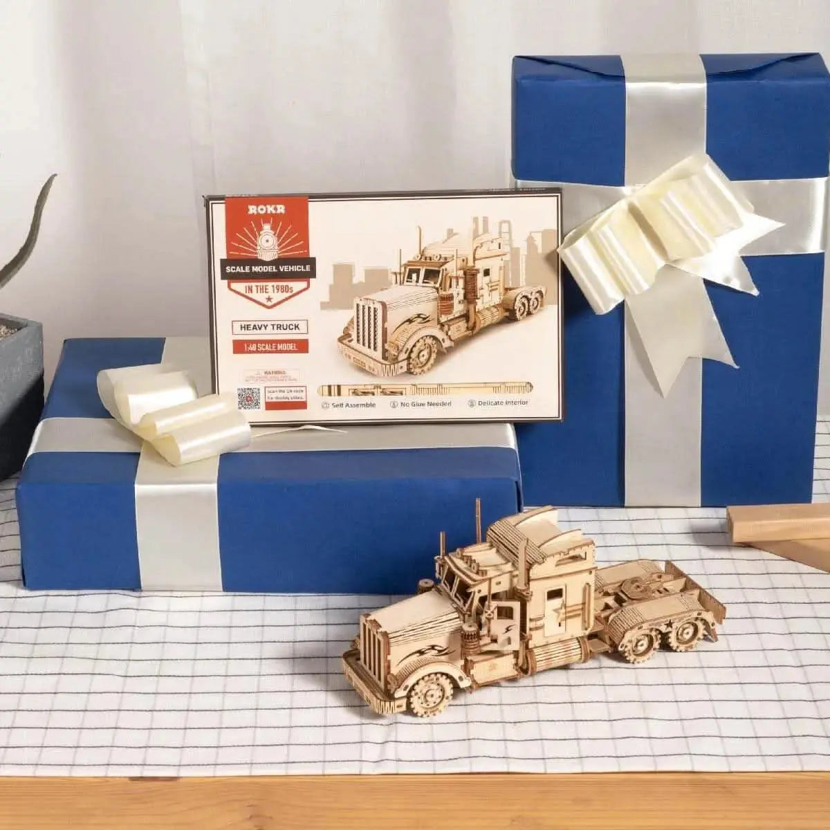 Heavy Truck Scale Model 3D Wooden Puzzle - Toys Quiz