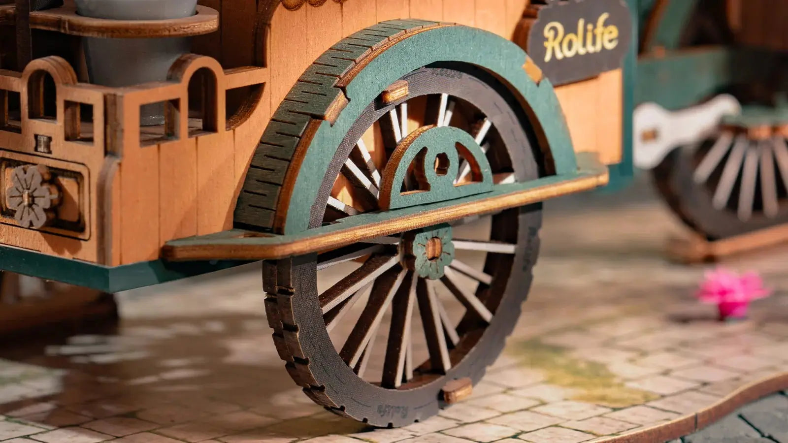Spinning, Rustic Wheels