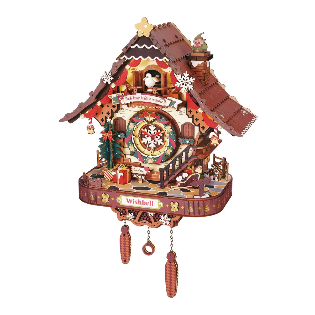 ROKR LCB01 Christmas cuckoo clock with a wreath dial, Santa’s sleigh and hanging wooden pendants on a white background.