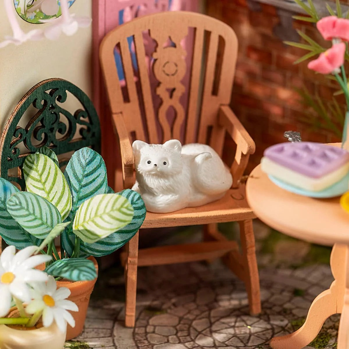 Rolife Fancy Tea Yard DIY Miniature House