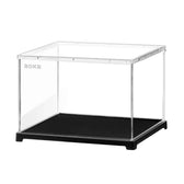 RFM02 s čirými panely a černou základnou