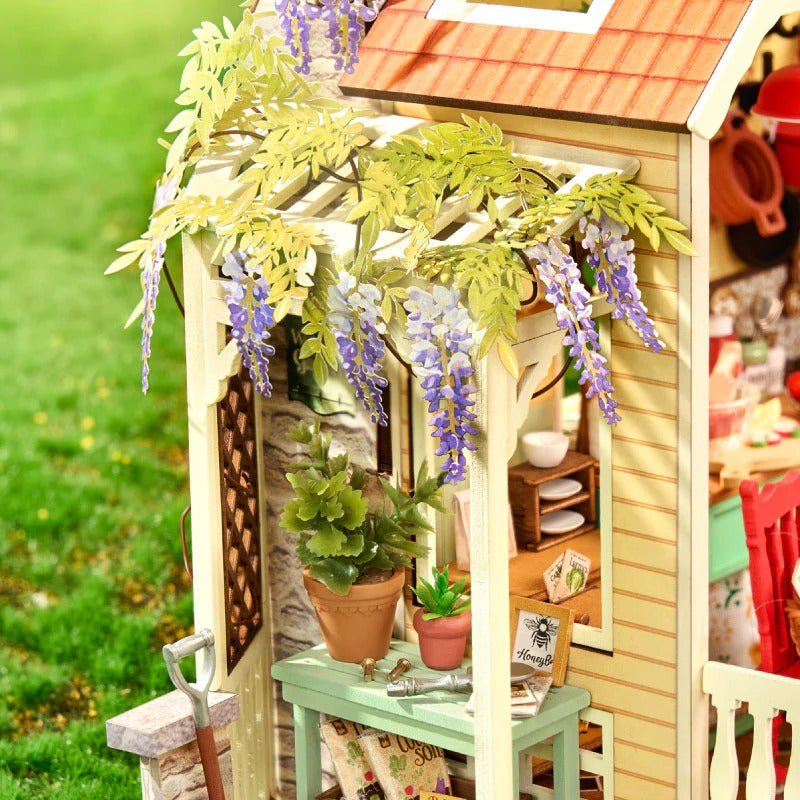 Botanical Plant Stand