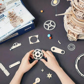 Mechanické Orrery 3D dřevěné puzzle - Toys Quiz