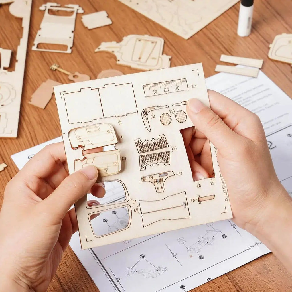 Vintage Car 3D Wooden Puzzle - Toys Quiz